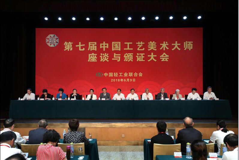 C:\Documents and Settings\Administrator\桌面\主席台.jpg C:\Documents and Settings\Administrator\桌面\主席台.jpg